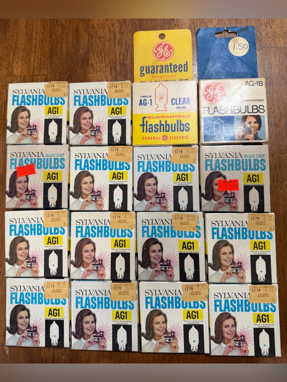 NEW NOS Vintage GE & SYLVANIA Blue Dot Flashbulbs Clear Bulbs AG1 16 packs